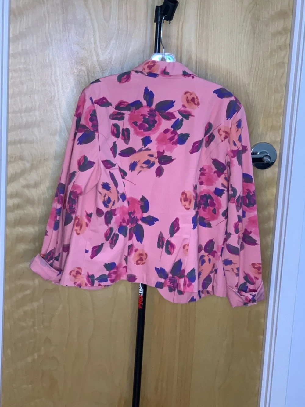 Cabi Floral Pink Blazer Jacket - Picture 7 of 7